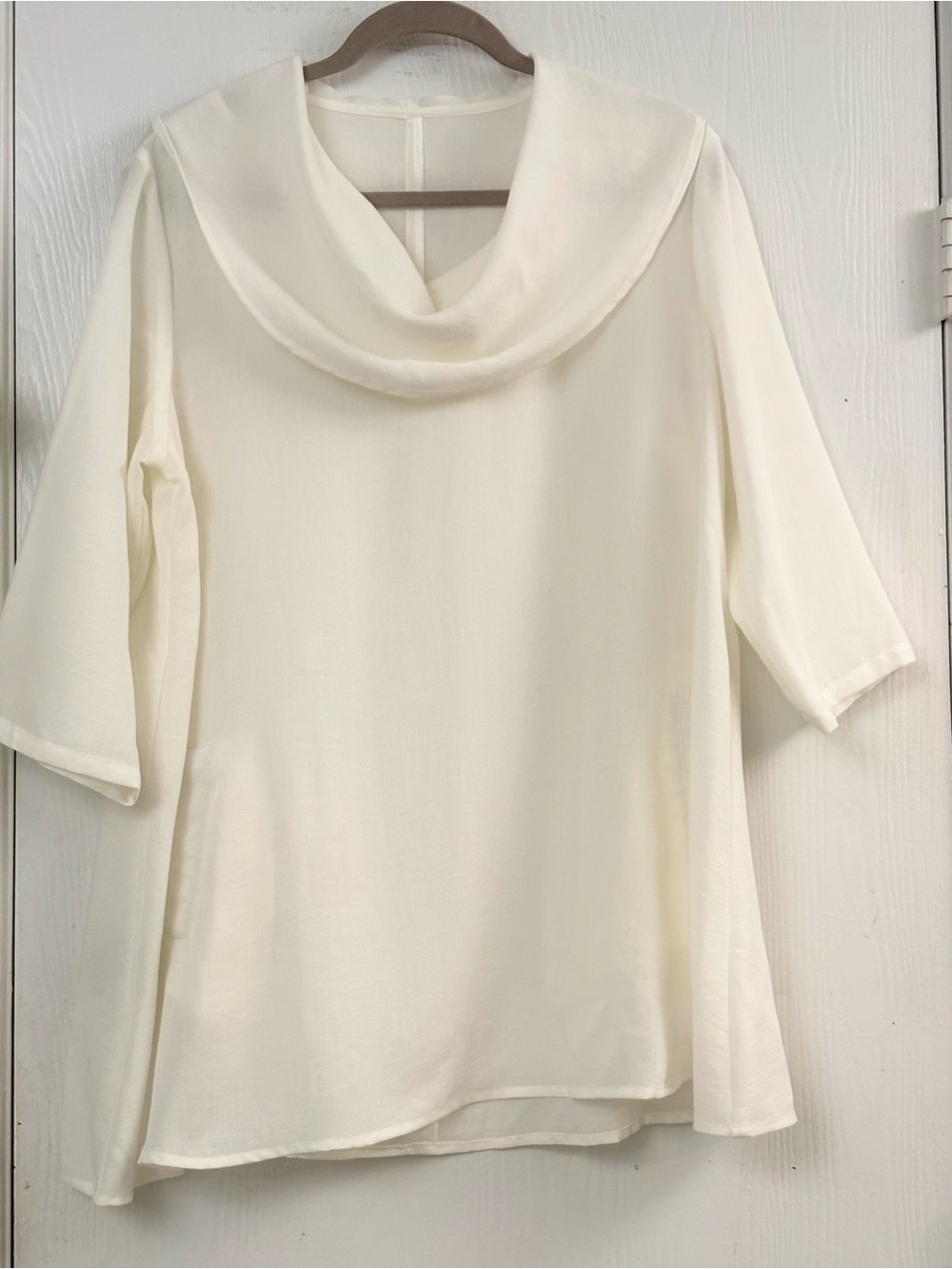 FRIDAZE Elegant Linen Cream Cowl-Neck Women's Blouse Size Medium
